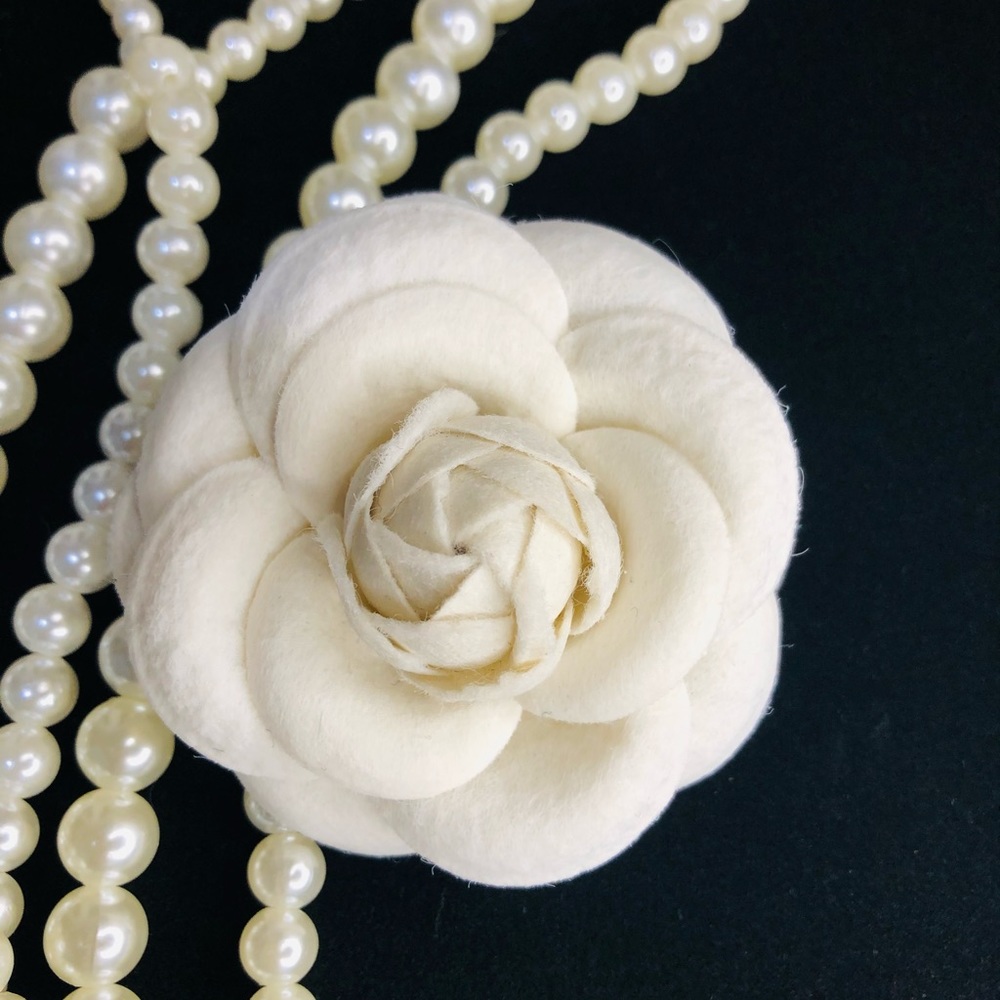 Camellia  Flower Brooch